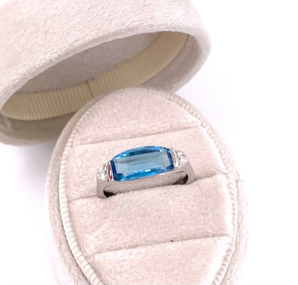 East West Blue Topaz Ring C314R1941ZT
